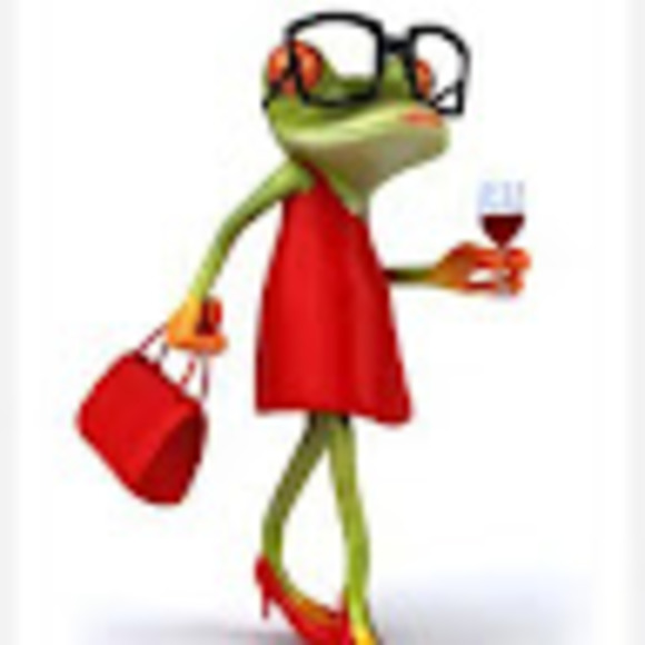 Meet your Posher, April - Picture 1 of 1